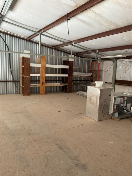 11990 Old Wellborn Rd, College Station, TX for lease - Building Photo - Image 3 of 14