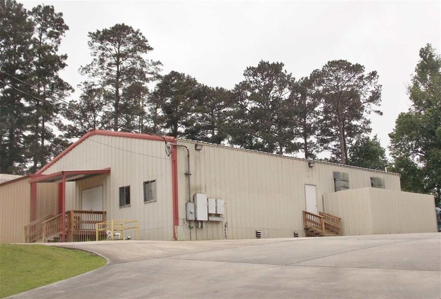 702 S Peachtree St, Jasper, TX for lease - Building Photo - Image 2 of 25