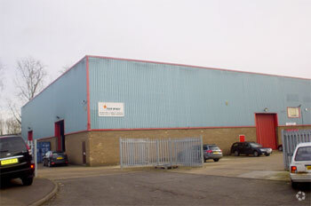 15-17 Hartburn Close, Northampton for lease - Building Photo - Image 2 of 6