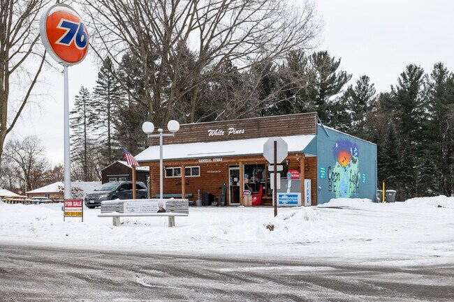 Plus de détails pour 515 Lincoln Dr, Wyoming, MN - Commerce de détail à vendre