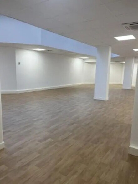 6 Boulevard Bineau, Levallois-Perret à louer - Photo intérieure - Image 3 de 18