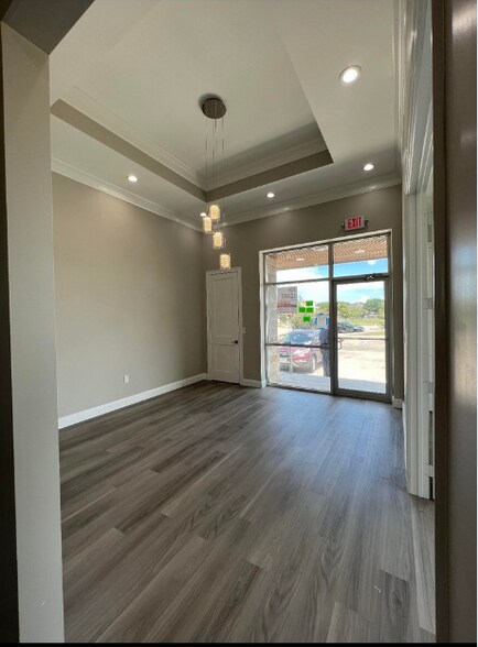 5230-5234 Reading Way, Rosenberg, TX à vendre - Photo intérieure - Image 2 de 2