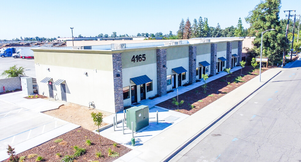 4165 W Alamos Ave, Fresno, CA for lease - Building Photo - Image 2 of 5