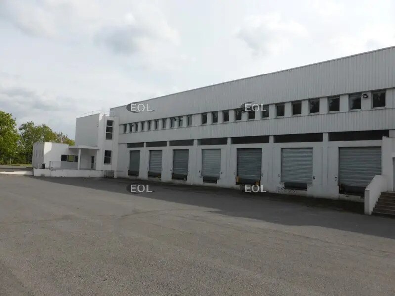 Industriel dans Lesquin à louer Photo du bâtiment- Image 1 de 3
