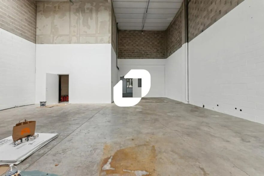 Flex dans Émerainville à louer - Photo intérieure - Image 2 de 8