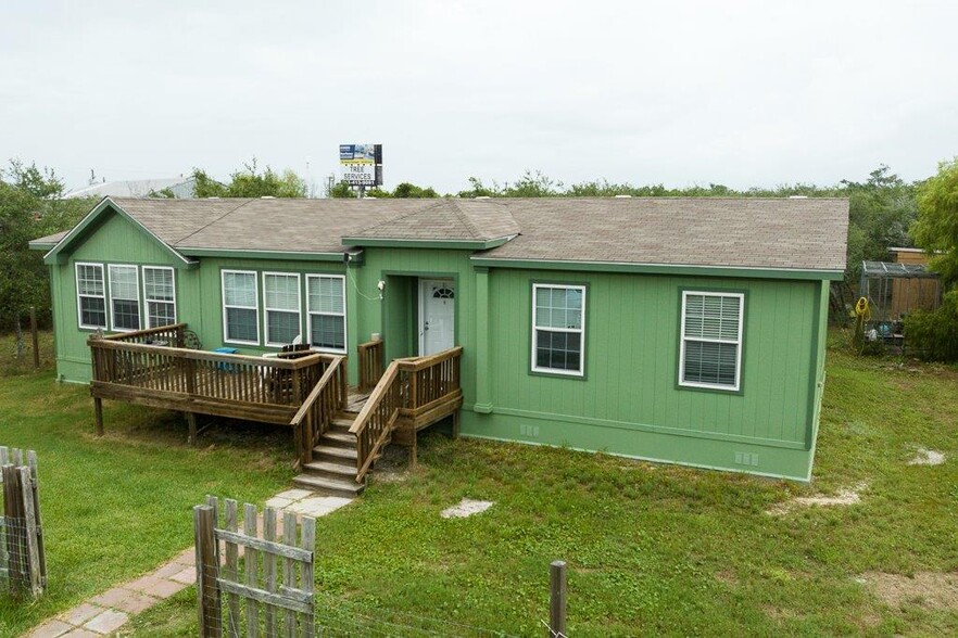 658 Rabbit Run Rd, Aransas Pass, TX for sale - Primary Photo - Image 1 of 1