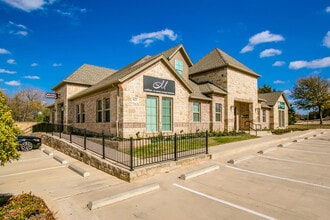 8621 Mid Cities Blvd, North Richland Hills, TX for lease Interior Photo- Image 2 of 2