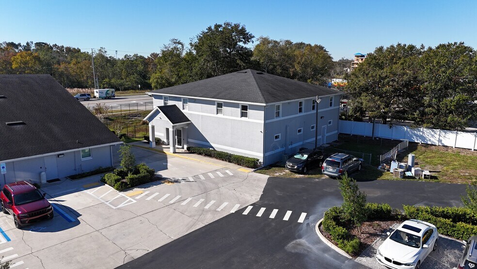 140 Dog Track Rd, Longwood, FL à louer - Photo du bâtiment - Image 2 de 2