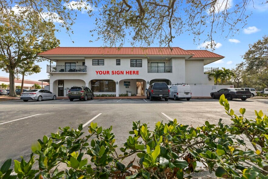 1485 37th St, Vero Beach, FL à louer - Photo du bâtiment - Image 1 de 13
