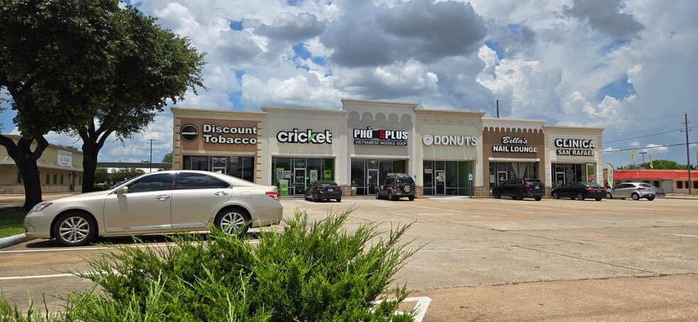 13110 FM-529 Rd, Houston, TX à louer - Photo du bâtiment - Image 1 de 1