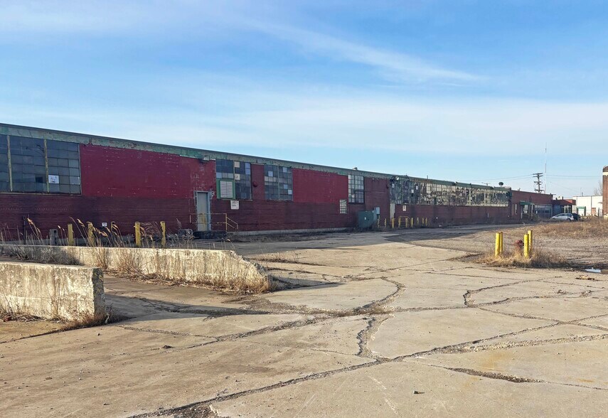 14700 Dexter Ave, Detroit, MI à vendre - Photo du bâtiment - Image 3 de 12