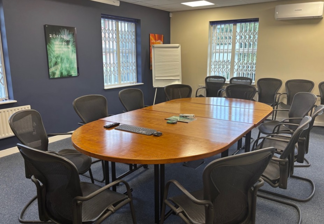 16 Castle Mound Way, Rugby à louer Photo intérieure- Image 1 de 2