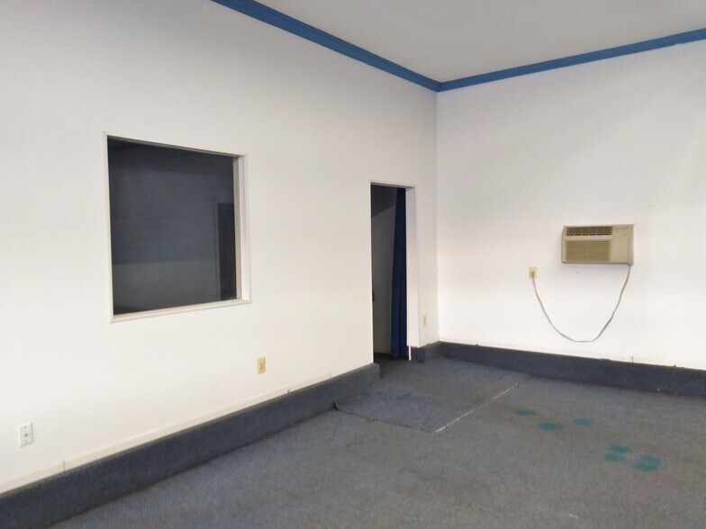 3321 Main St, Manchester, MD à louer - Photo du bâtiment - Image 2 de 6