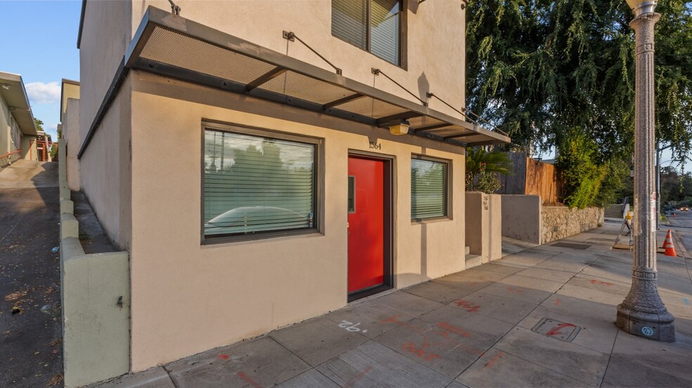 1564 Fair Oaks Ave, Pasadena, CA for lease - Building Photo - Image 3 of 23