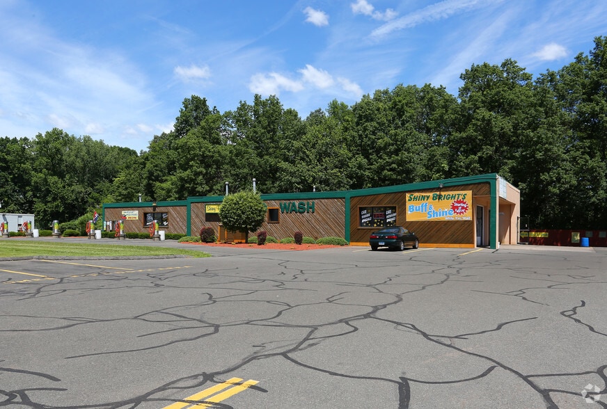 86 Woodlawn Rd, Berlin, CT for sale - Building Photo - Image 3 of 10