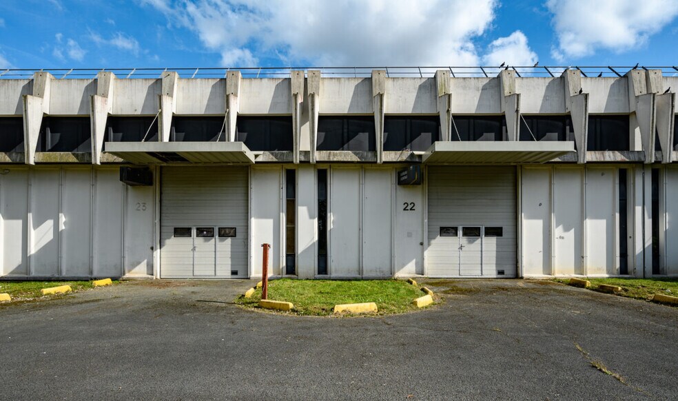Flex dans Évry-Courcouronnes à louer - Photo du bâtiment - Image 2 de 16