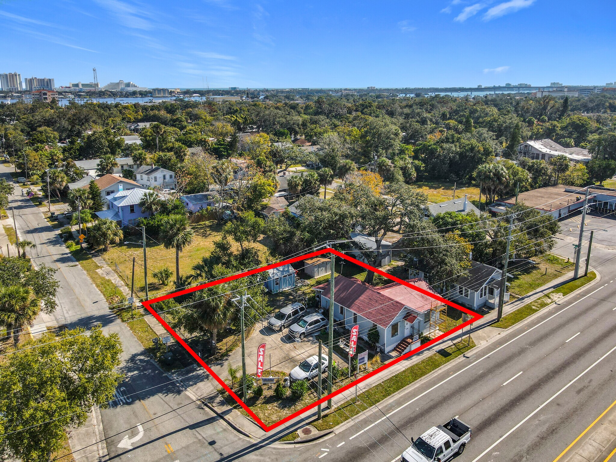 825 S Ridgewood Ave, Daytona Beach, FL for sale Primary Photo- Image 1 of 9