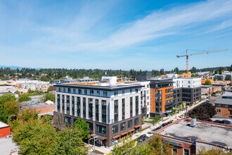 320 N 85th St, Seattle, WA for lease Building Photo- Image 2 of 4