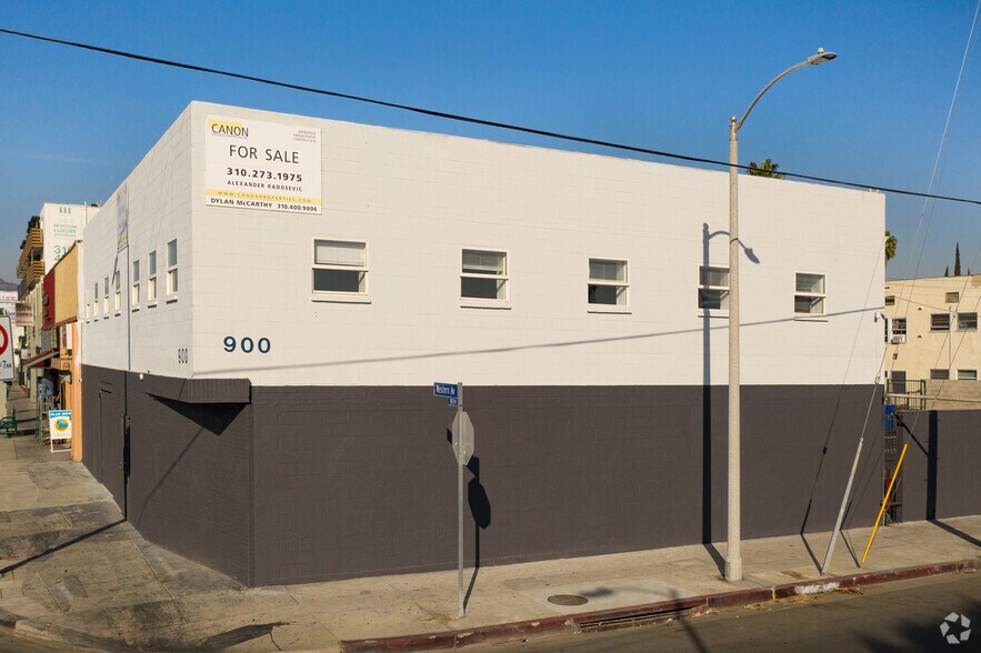 900 N Western Ave, Los Angeles, CA à vendre - Photo du bâtiment - Image 2 de 23