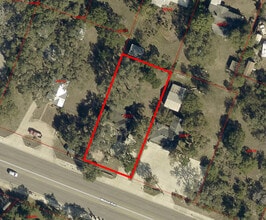 1428 N Walnut Ave, New Braunfels, TX - Aerial map view