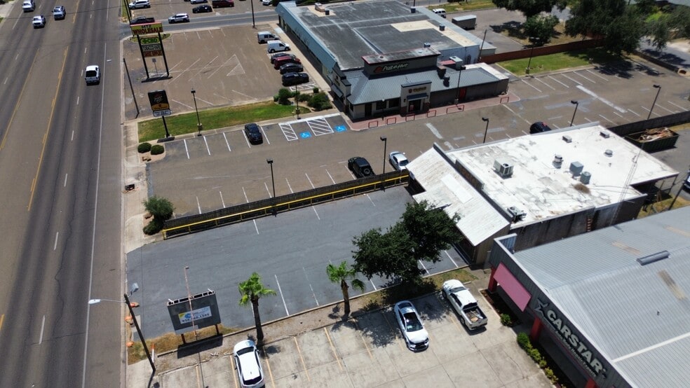 3619 N 10th St, McAllen, TX for lease - Building Photo - Image 2 of 9
