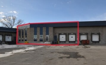 7803 35th St SE, Calgary, AB à louer Photo du bâtiment- Image 1 de 4