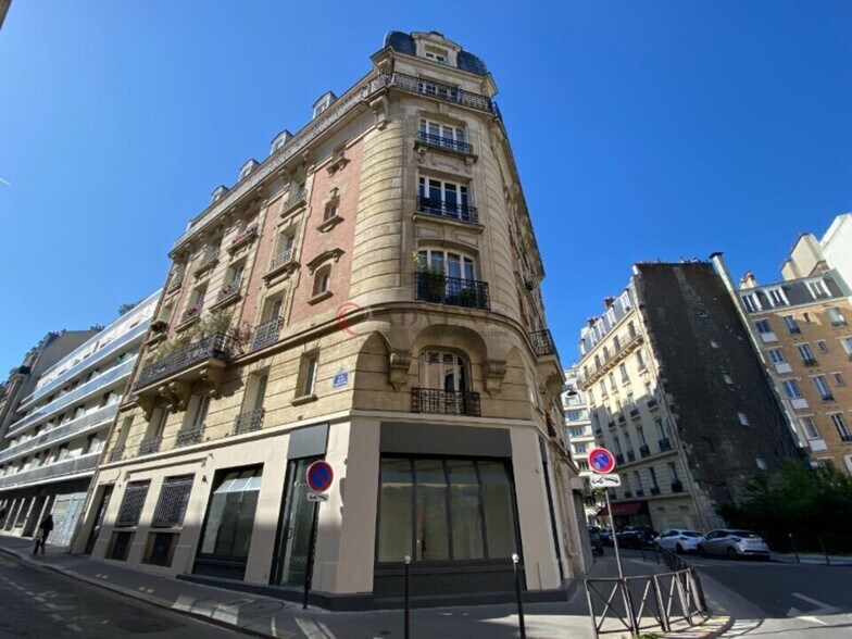 151 Rue Blomet, Paris for lease - Building Photo - Image 1 of 12