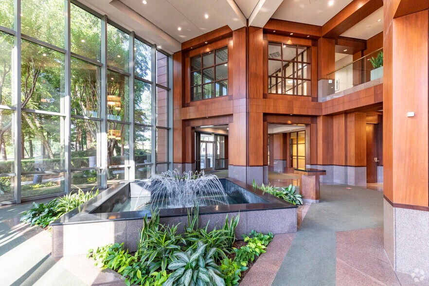 3535 Grandview Pky, Birmingham, AL à louer - Hall d’entrée - Image 2 de 8