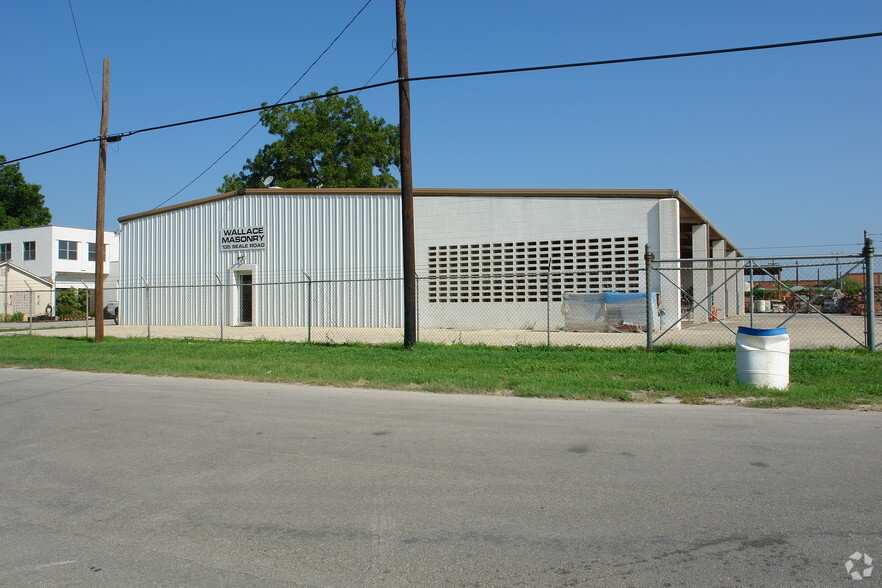 135-139 Seale Rd, San Antonio, TX for sale - Primary Photo - Image 2 of 9