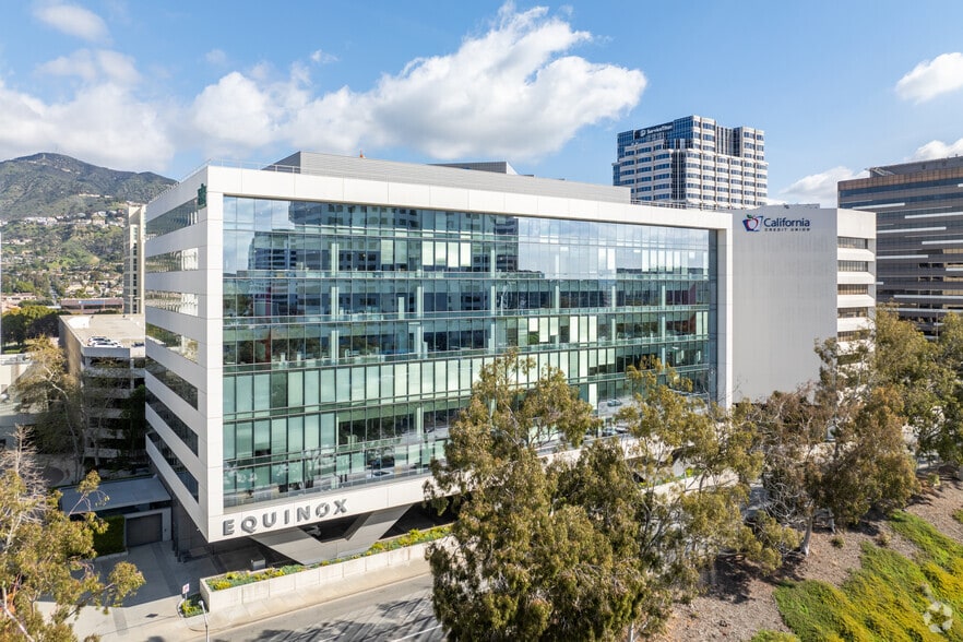 207 N Goode Ave, Glendale, CA for lease - Building Photo - Image 1 of 6