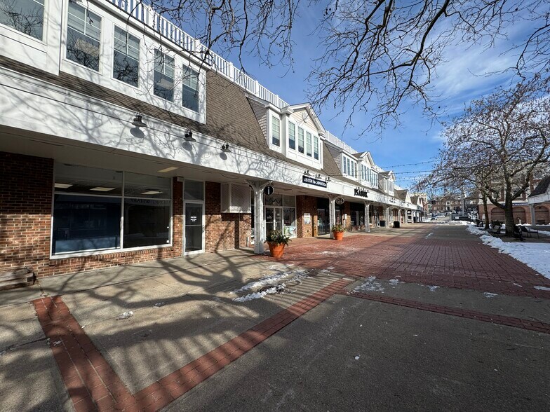 3-51 Long Wharf Mall, Newport, RI à louer - Photo du bâtiment - Image 2 de 4