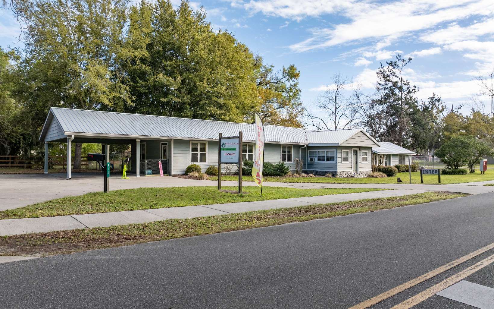 311 NE Crawford St, Mayo, FL à vendre Photo principale- Image 1 de 39