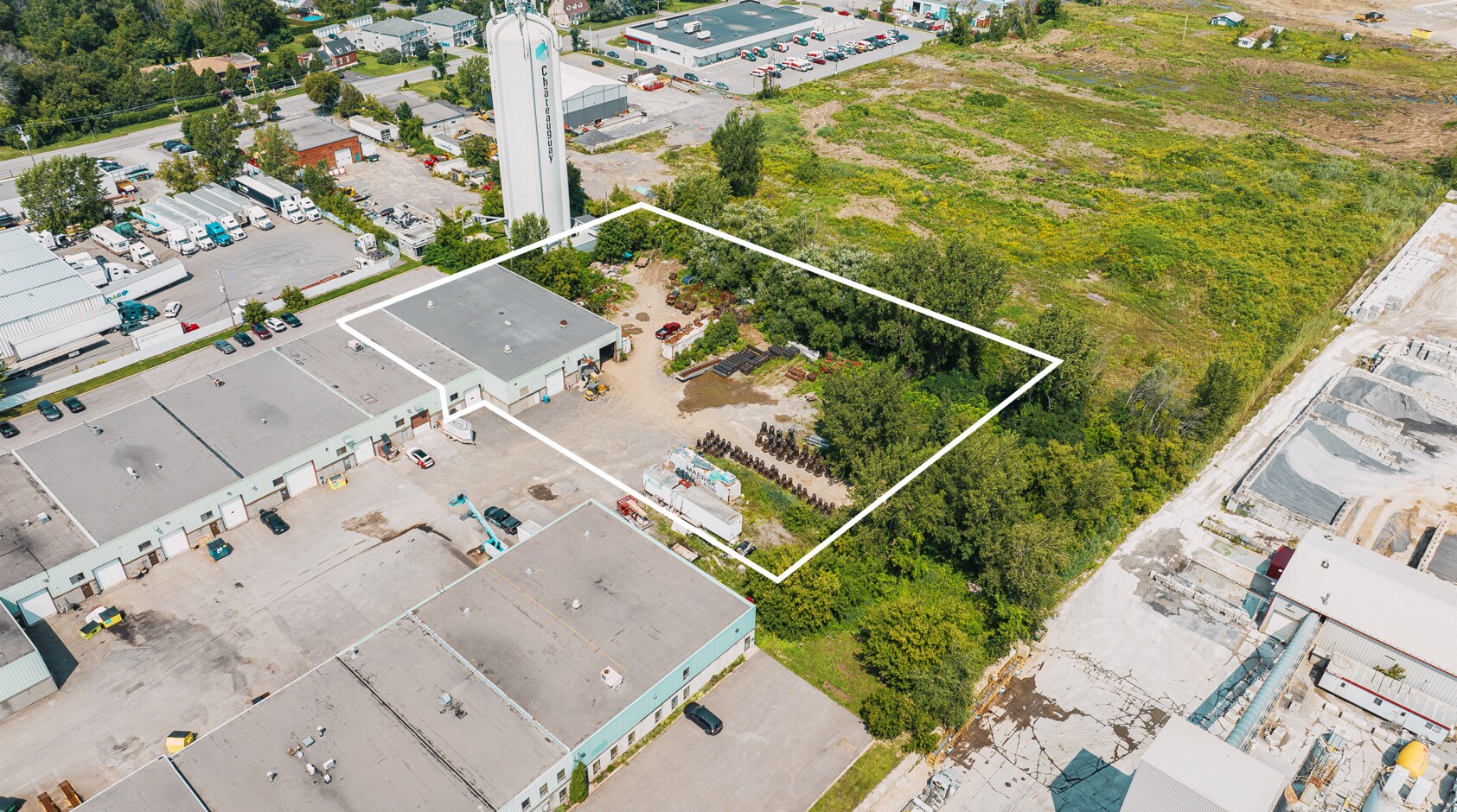 250 boulevard Ford, Châteauguay, QC à vendre Photo du bâtiment- Image 1 de 1