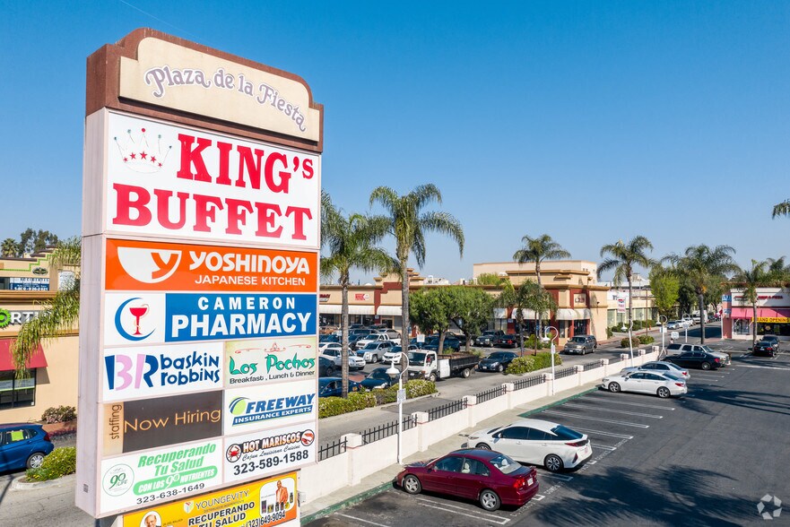 2667 E Florence Ave, Huntington Park, CA à vendre - Photo du bâtiment - Image 2 de 13