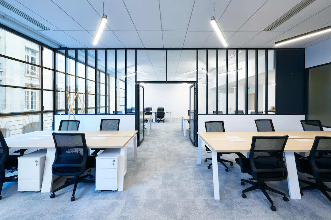 12 Rue D'Amsterdam, Paris for lease Interior Photo- Image 1 of 7