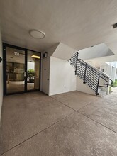 1021 Ives Dairy Rd, Miami, FL for lease Interior Photo- Image 1 of 18