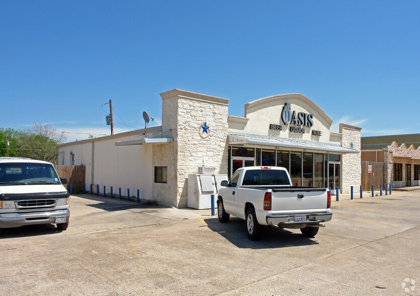 7120 Main St, The Colony, TX à louer - Photo du bâtiment - Image 2 de 2
