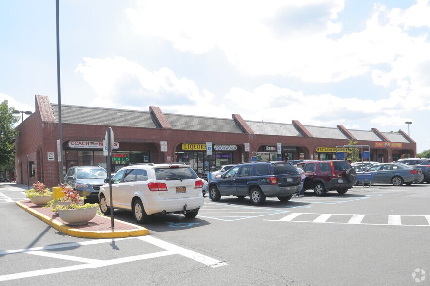 9210 Atlantic Ave, Jamaica, NY à louer - Photo du bâtiment - Image 2 de 4