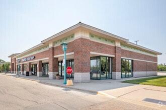 980 Elk Grove Town Ctr, Elk Grove Village, IL for lease Building Photo- Image 1 of 5