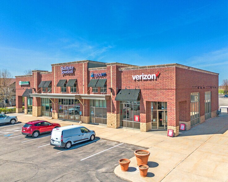 322-338 S Grand Ave, Sun Prairie, WI for sale - Primary Photo - Image 1 of 5