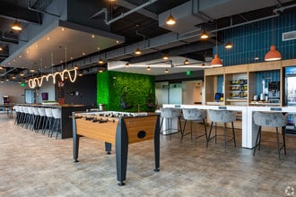 1 Tower Center Blvd, East Brunswick, NJ à louer Photo intérieure- Image 2 de 2