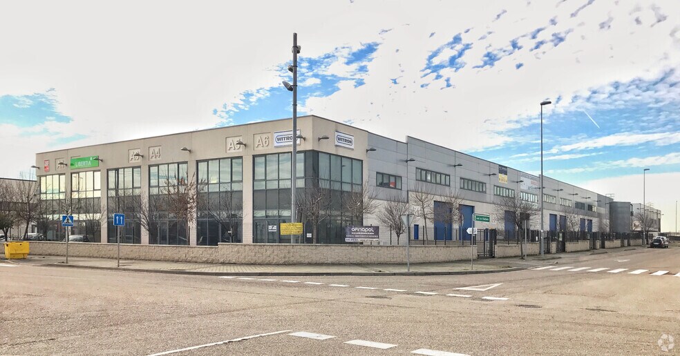 Avenida Palmeras, 16 D7, Ciempozuelos, Madrid à vendre - Photo du bâtiment - Image 2 de 2