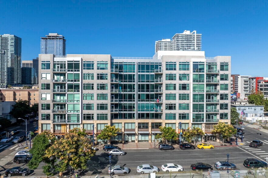 707 10th Ave, San Diego, CA à louer - Photo du bâtiment - Image 3 de 3