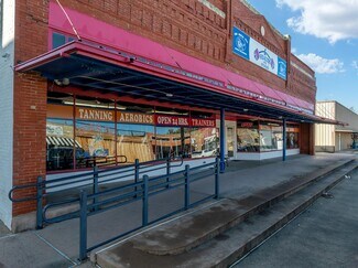 Plus de détails pour 110 E Franklin St, Hillsboro, TX - Commerce de détail à vendre