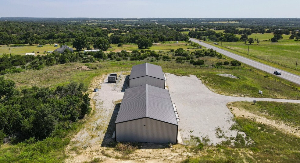5744 N FM 51, Weatherford, TX for lease - Building Photo - Image 2 of 9