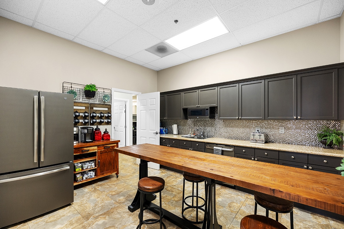 40750 Symphony Park Ln, Murrieta, CA for lease Interior Photo- Image 1 of 4