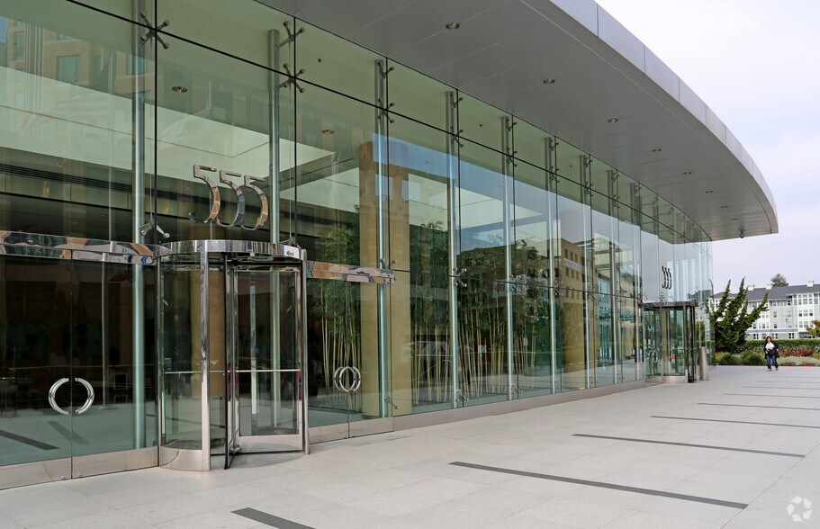 555 12th St, Oakland, CA à louer - Photo du bâtiment - Image 3 de 32