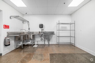 14435 Victory Blvd, Van Nuys, CA à louer Photo intérieure- Image 1 de 12