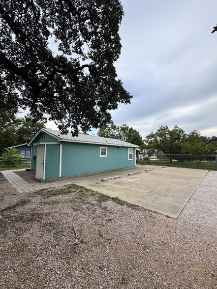 143 N West St, Bertram, TX for sale - Building Photo - Image 2 of 32