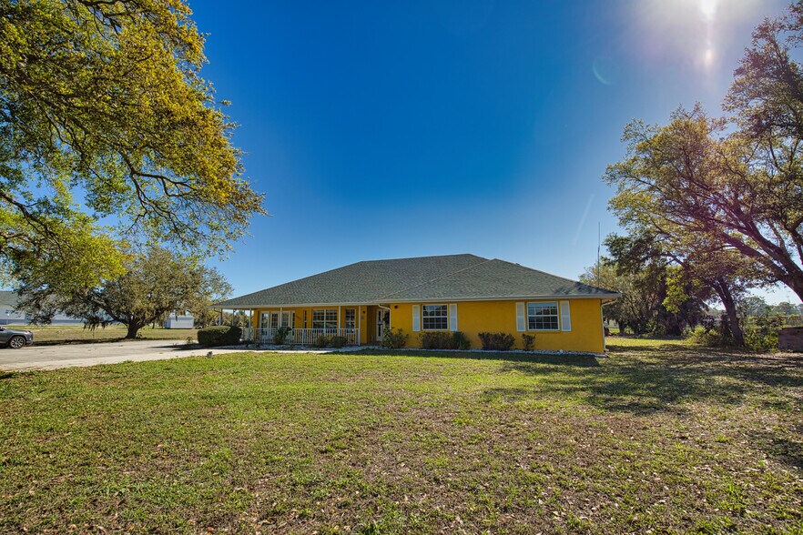 2820 Pan American Blvd, North Port, FL à vendre - Photo du bâtiment - Image 3 de 60